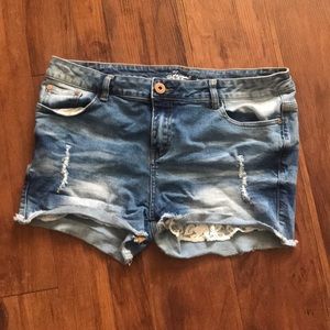 Women’s size 15 shorts